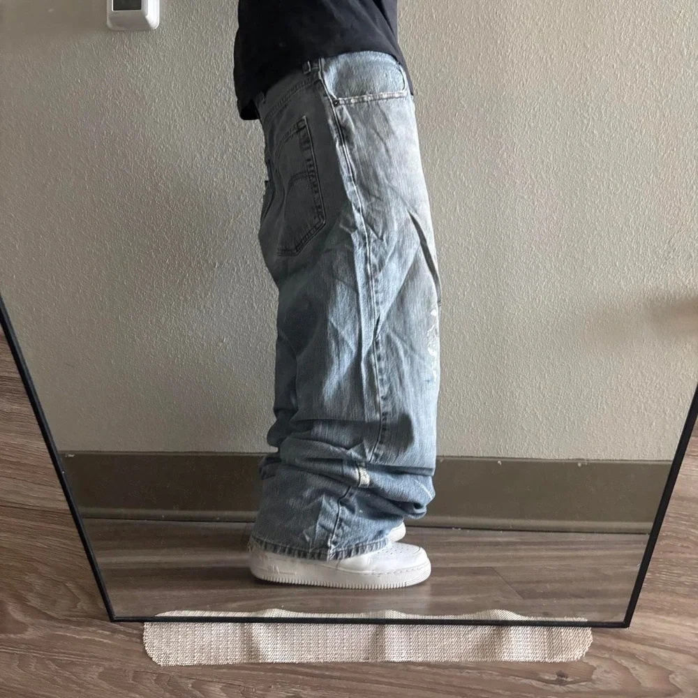 Vintage Y2K/2000s Baggy Levis 569 Light Wash Paint Skater Style Denim Jeans!